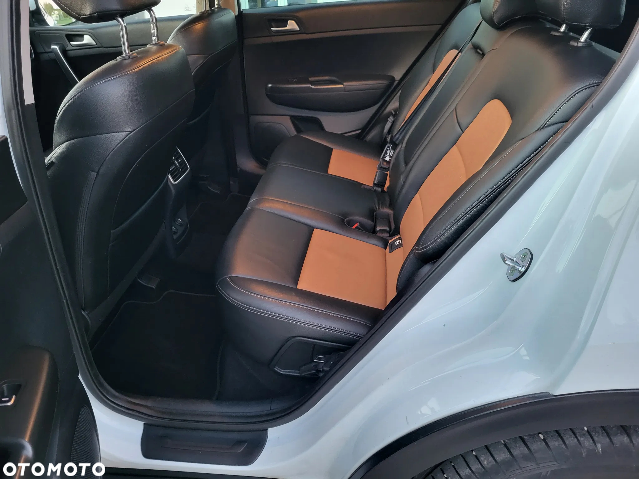 Kia Sportage 1.6 GDI Black Edition 2WD - 17