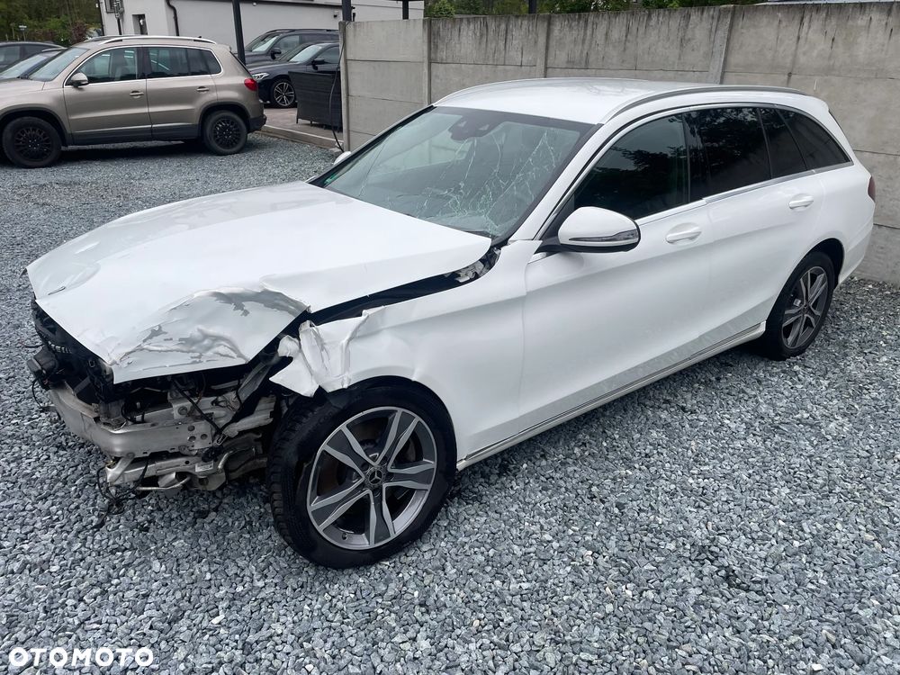 Mercedes-Benz Klasa C 300 d 4Matic 9G-TRONIC Avantgarde - 3