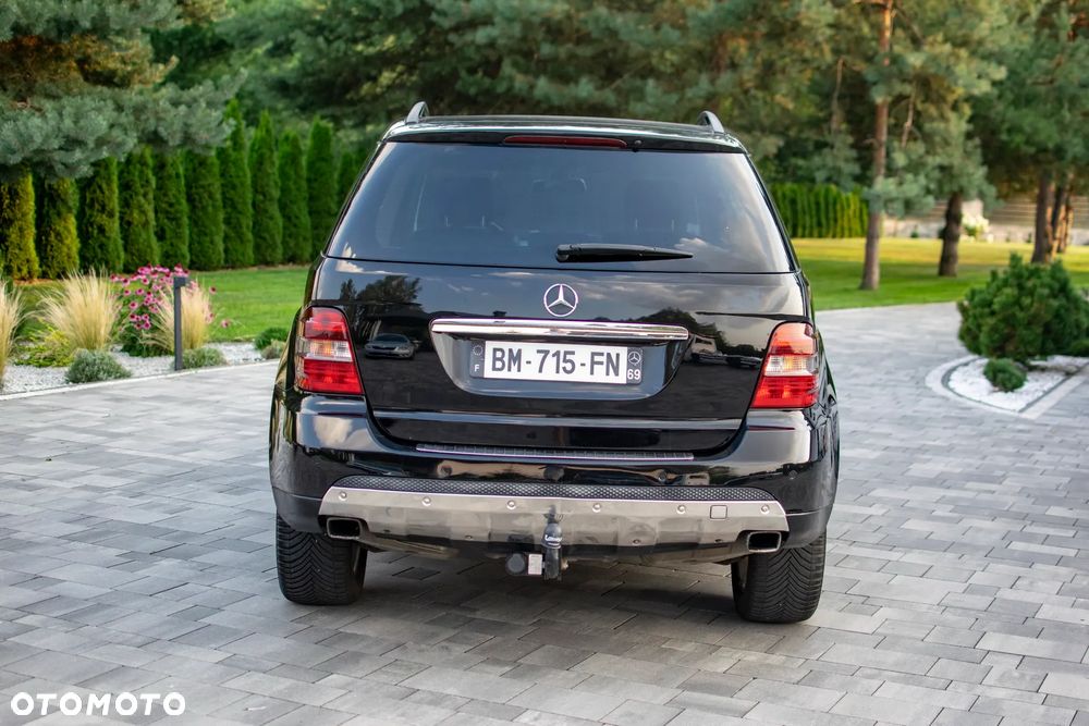 Mercedes-Benz ML 320 CDI 4Matic 7G-TRONIC DPF Edition 10 - 21