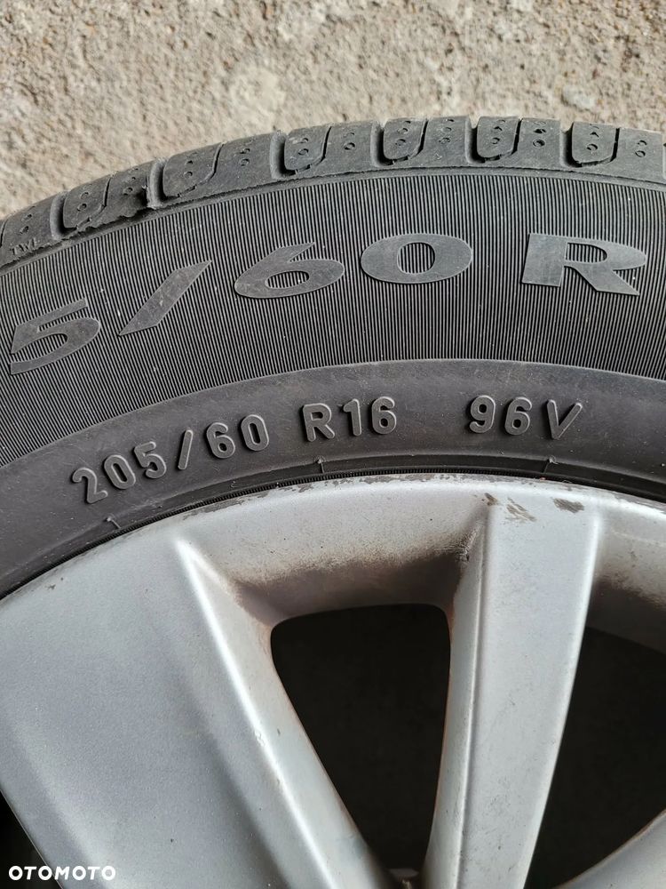 Koła 16 cali - alufelgi VW+ opony letnie Pirelli wzmacniane - 4