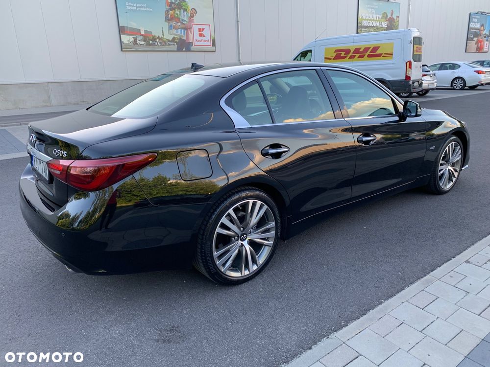 Infiniti Q50 2.0t Sport Sound Studio by Bose - 4