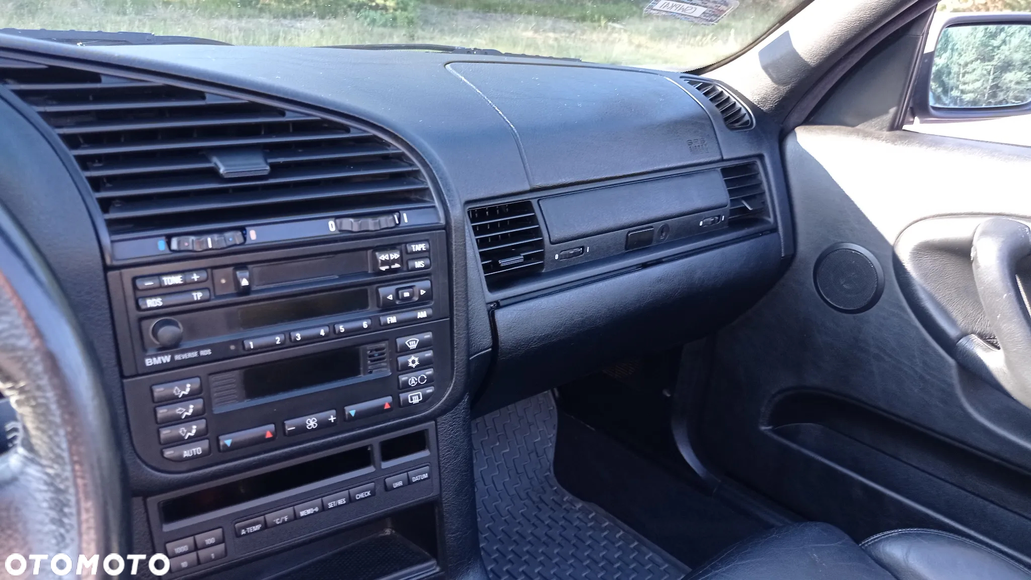 BMW Seria 3 328i Cabriolet - 4