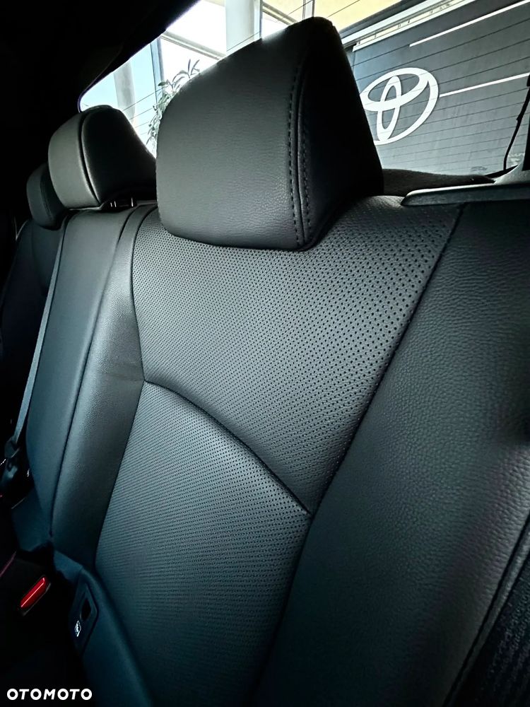 Toyota C-HR 2.0 PHEV Dynamic Force Executive - 21