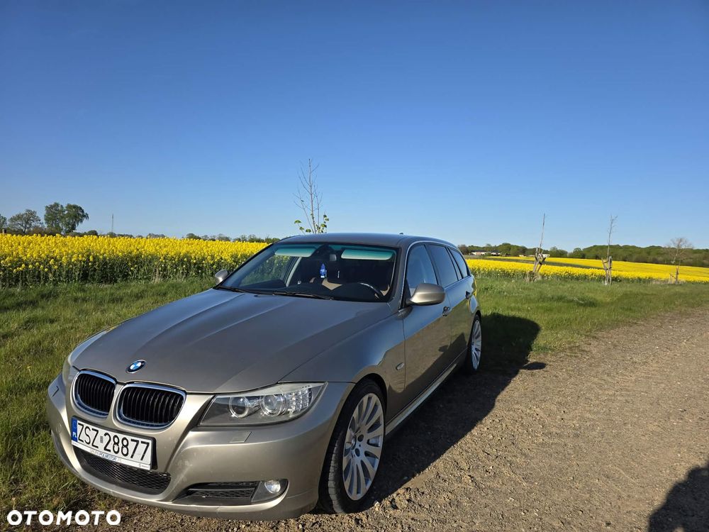 BMW Seria 3 320d Efficient Dynamics Luxury Line - 1