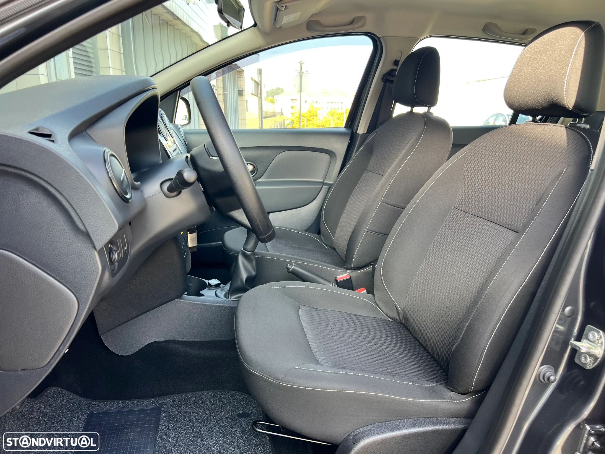 Dacia Sandero 0.9 TCe Pack - 9