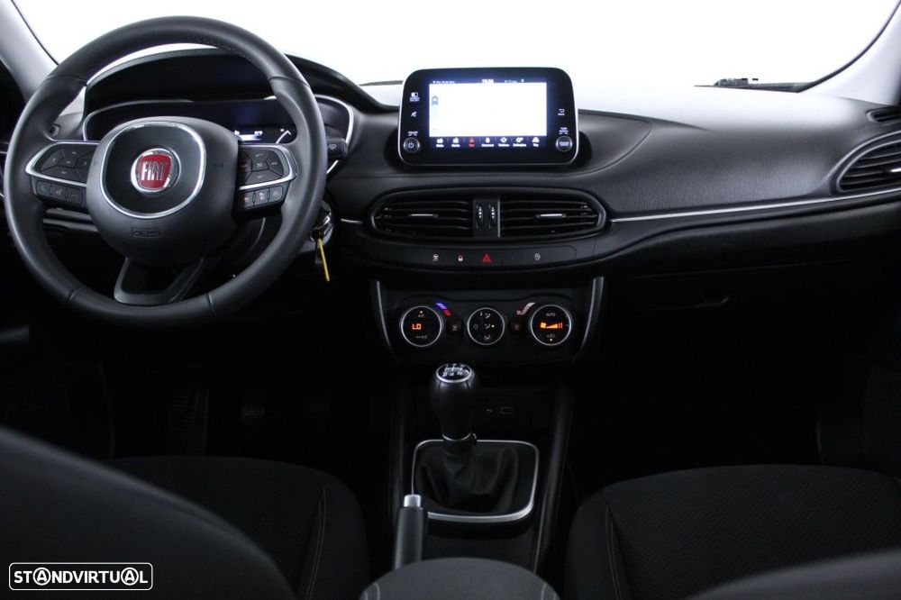 Fiat Tipo Station Wagon 1.3 M-Jet Lounge - 17