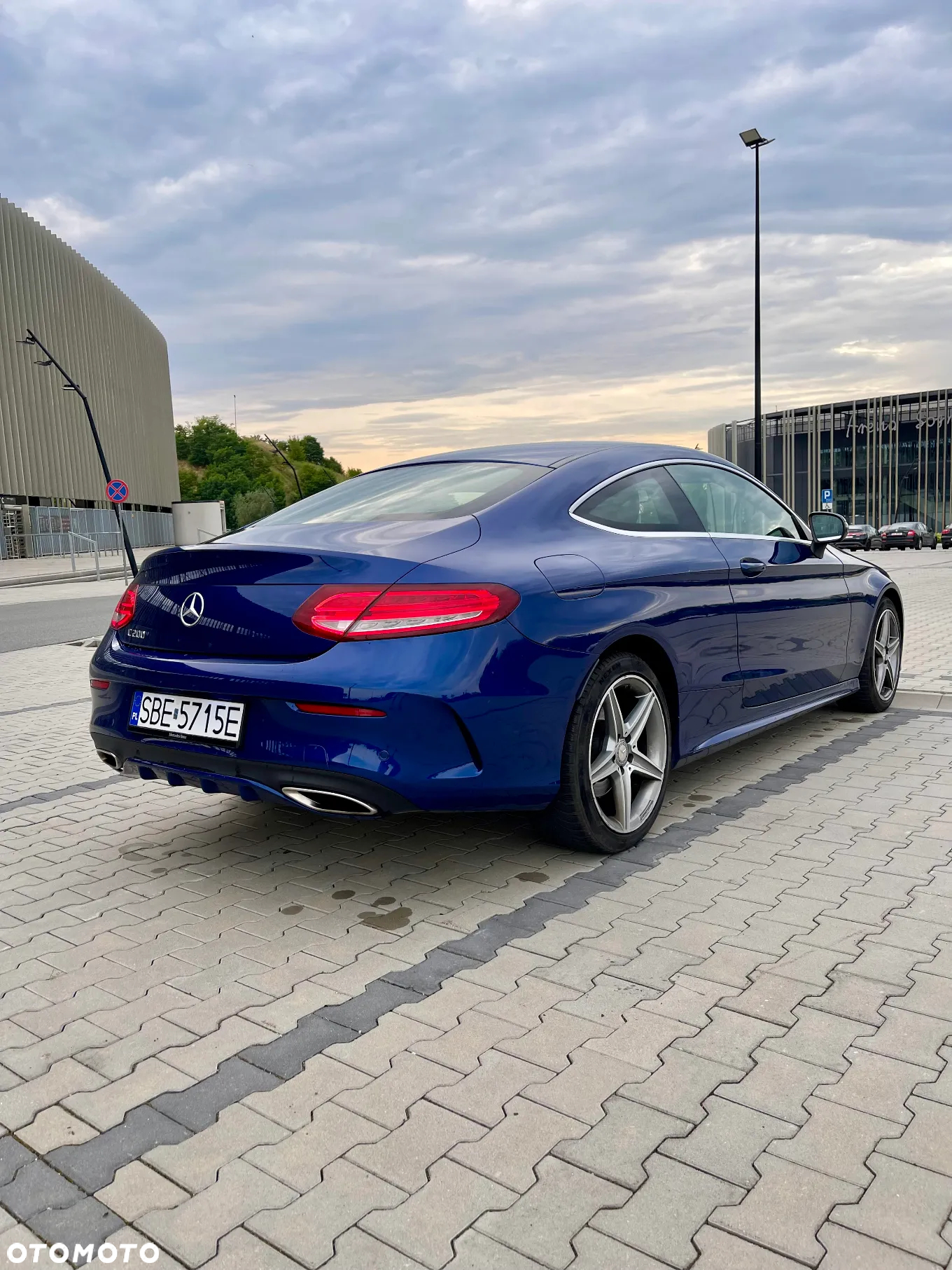 Mercedes-Benz Klasa C 200 Coupe 7G-TRONIC AMG Line - 4