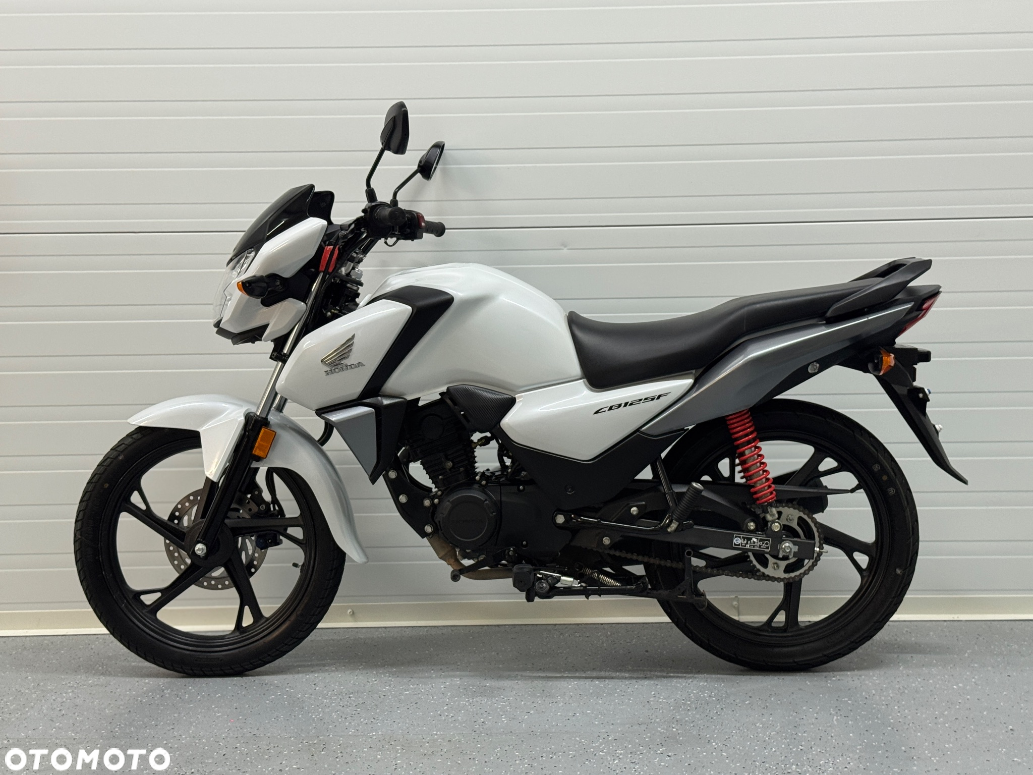 Honda CBF - 10