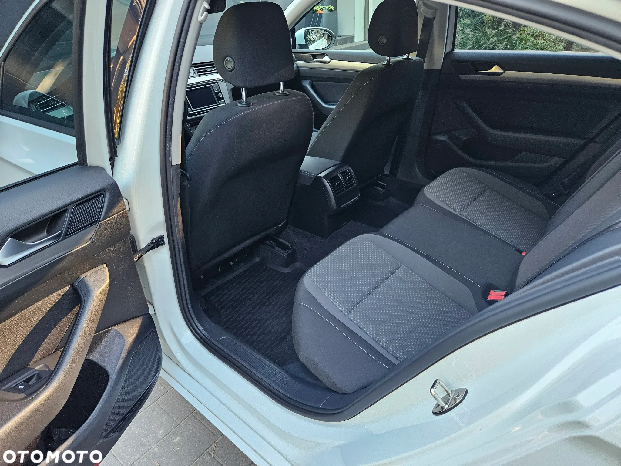 Volkswagen Passat 1.5 TSI EVO Essence DSG - 26