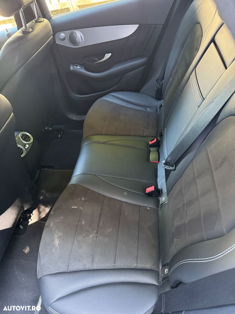 Mercedes-Benz GLC 250 d 4Matic 9G-TRONIC AMG Line - 10