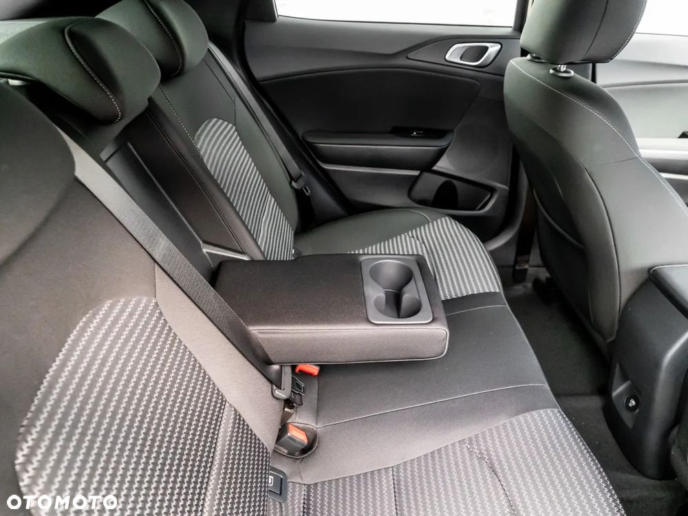 Kia XCeed 1.6 T-GDI M DCT - 16