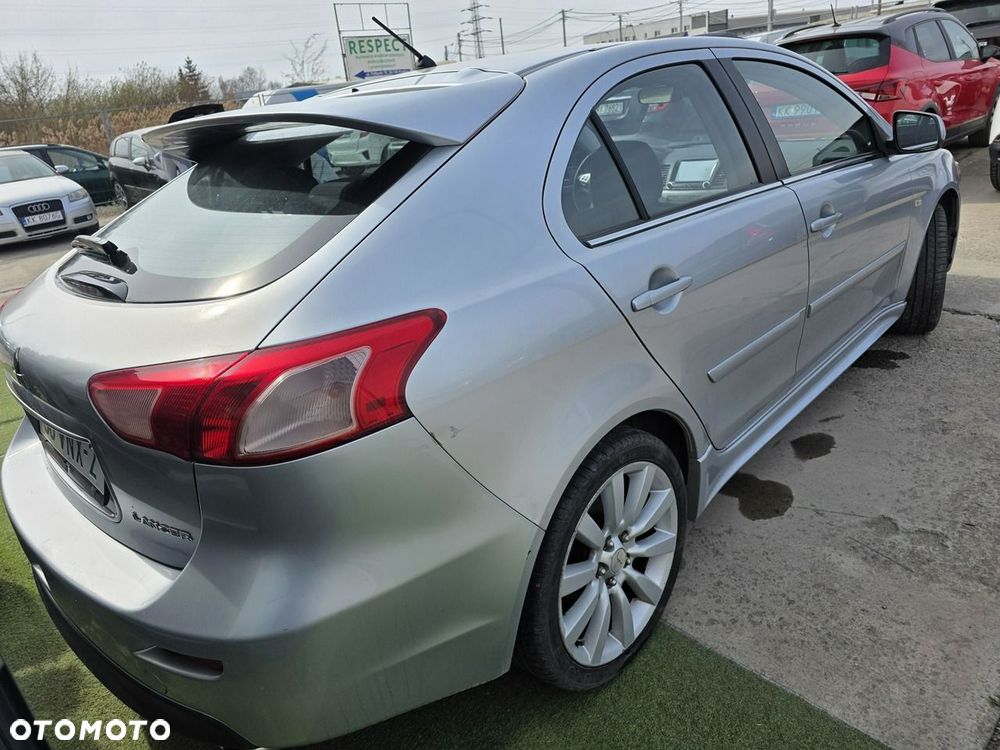 Mitsubishi Lancer 1.5 - 5