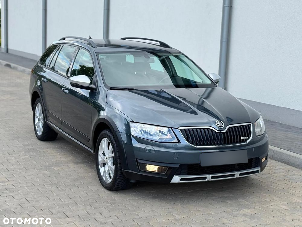 Skoda Octavia Scout 2.0 TDI 4x4 DSG - 3