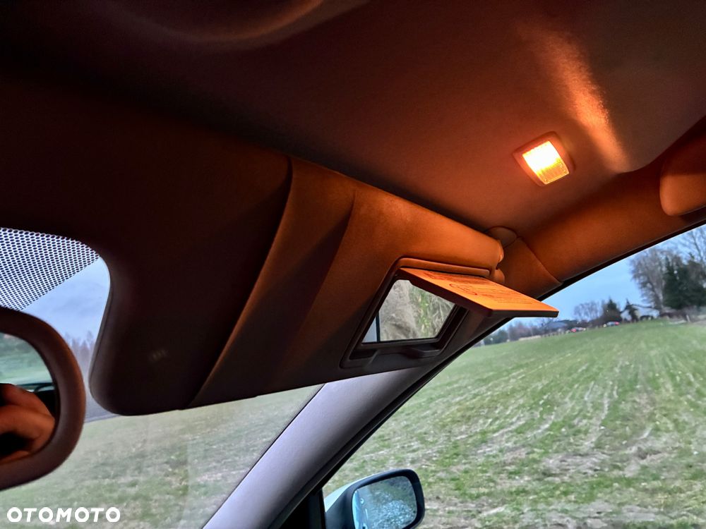 Renault Laguna 2.0 Initiale - 36