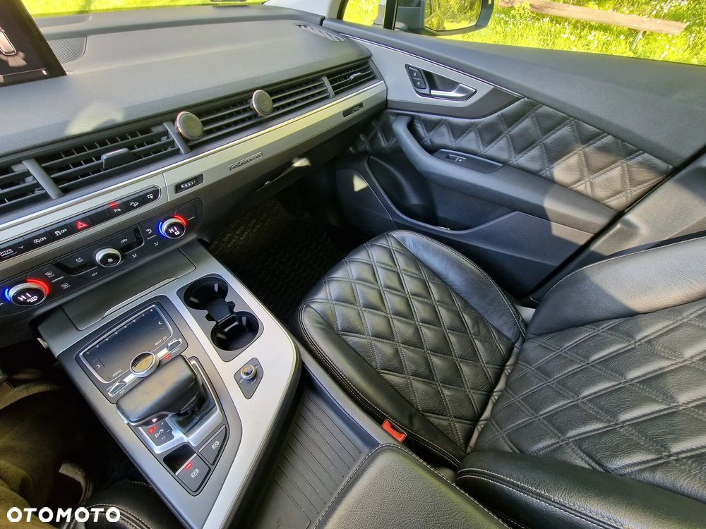 Audi Q7 3.0 TDI Quattro Tiptronic - 23