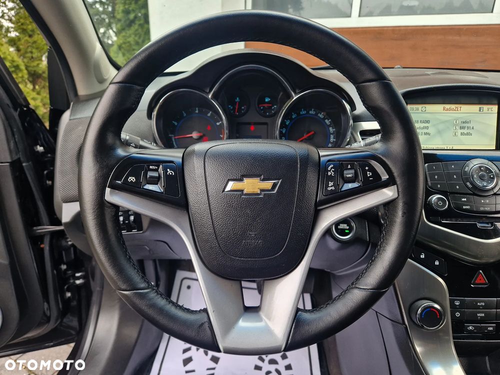 Chevrolet Cruze - 30