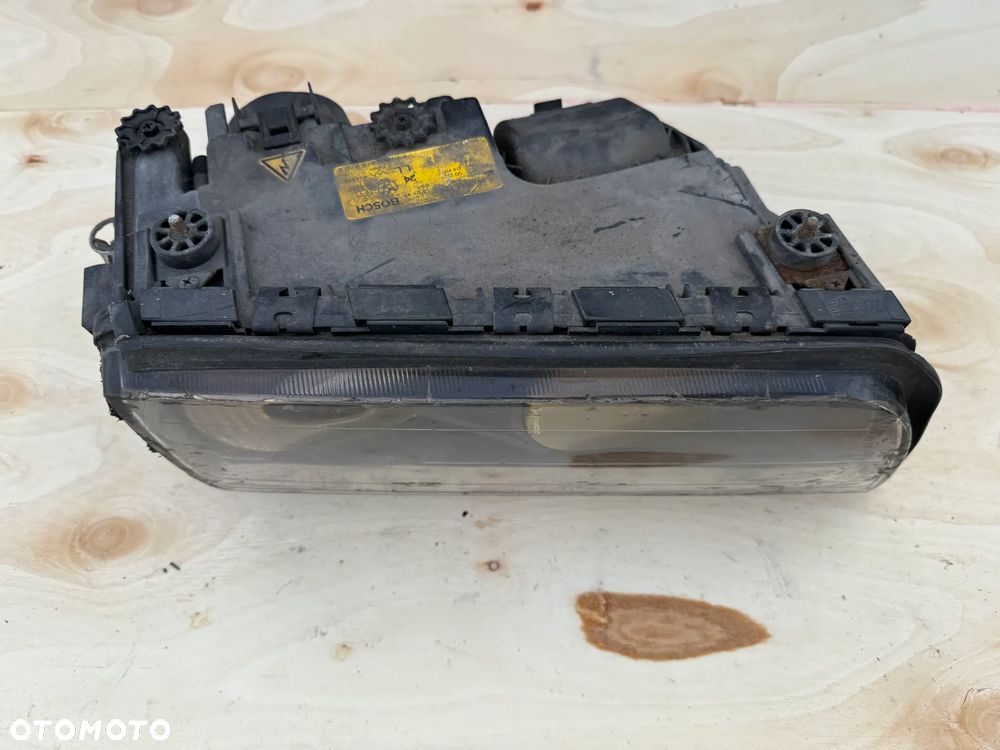 LAMPA XENON PRZÓD BMW E38 PRAWA PRZED LIFT 8376270 0301043274 - 2