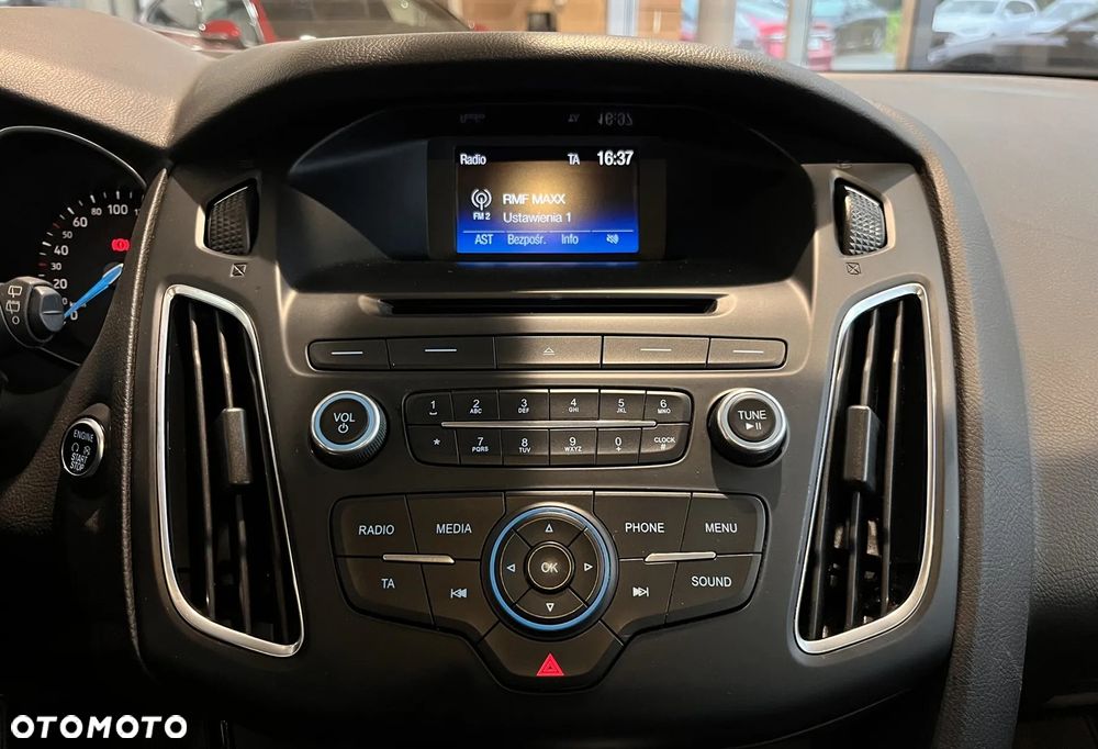 Ford Focus 1.5 EcoBoost Start-Stopp-System TITANIUM X - 15