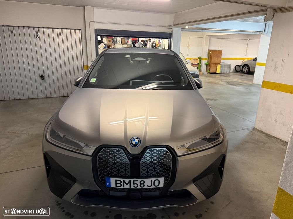 BMW iX xDrive 40 Pack Desportivo - 6