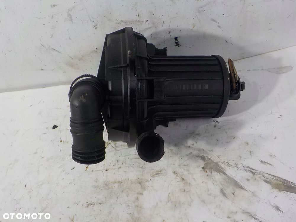 AUDI A3 POMPA POWIETRZA WTÓRNEGO 06A959253B 06A131333C - 2