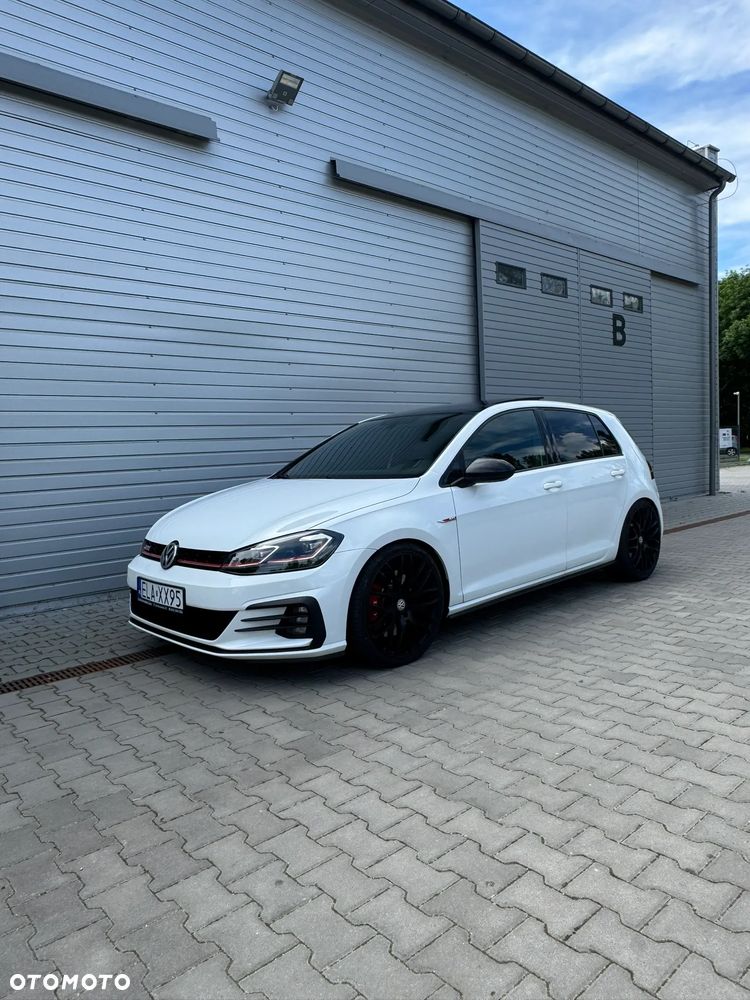 Volkswagen Golf - 19