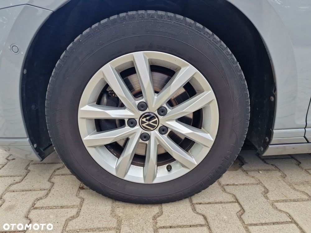 Volkswagen Passat - 23
