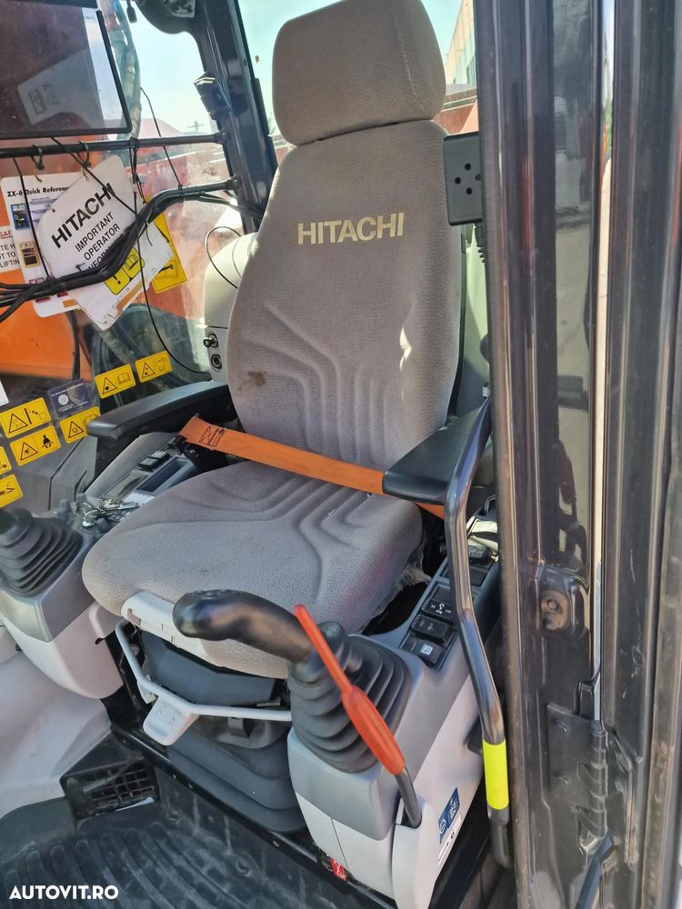 Hitachi ZX225-6, 26,2t, 2021, 2.976h, COMPACT. CUPLA RAPIDA, cupa NOUA, camera spate si laterale, lant 90% ok doar 300h mars, consum mediu 11l/h, ad sapare 7m, motor Isuzu, produs in JAPONIA, revizia efectuata, scaun cu incalzire,CA NOU, PROMOTIE 113.900 EUR - 20