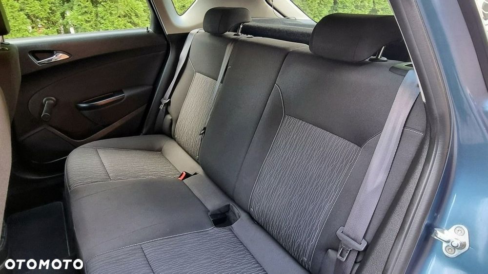 Opel Astra - 19