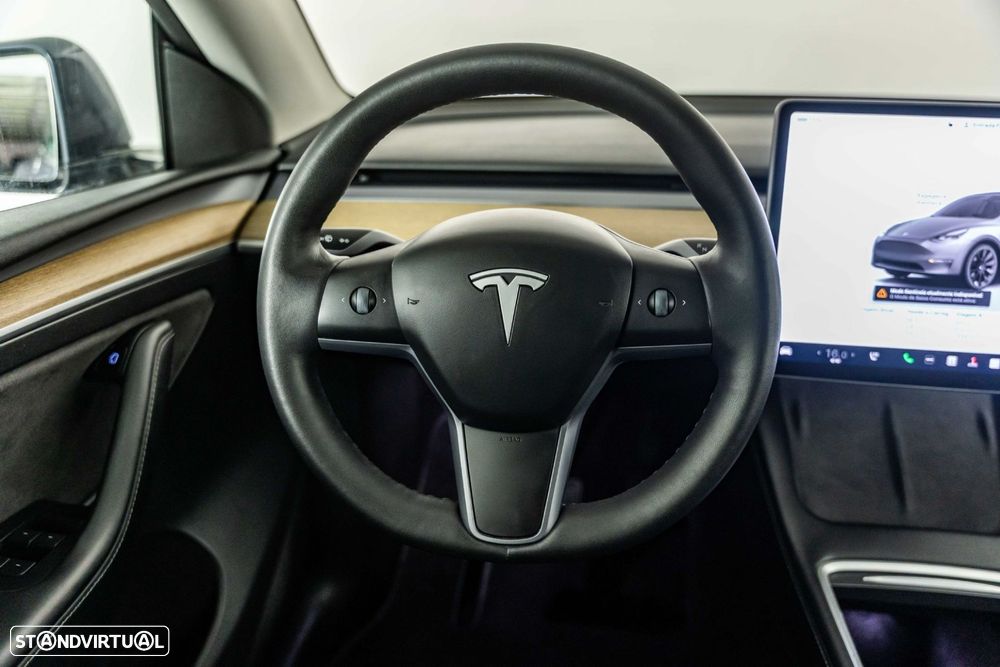 Tesla Model Y Performance Tração Integral - 32