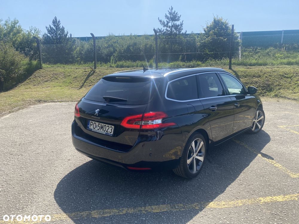 Peugeot 308 SW 1.2 PureTech Allure S&S - 7