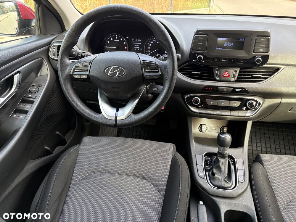 Hyundai i30 1.0 T-GDI Classic + DCT - 12