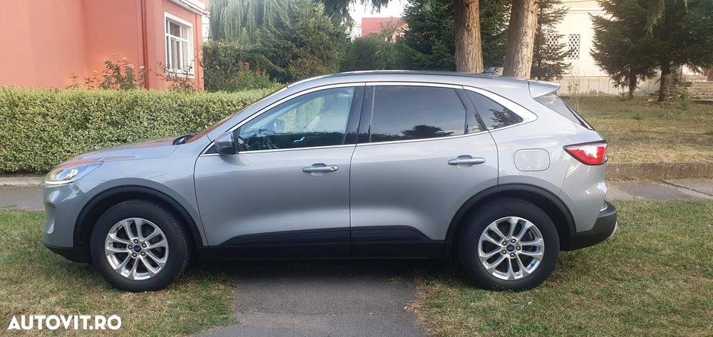 Ford Kuga 1.5 EcoBoost 2x4 Titanium - 8