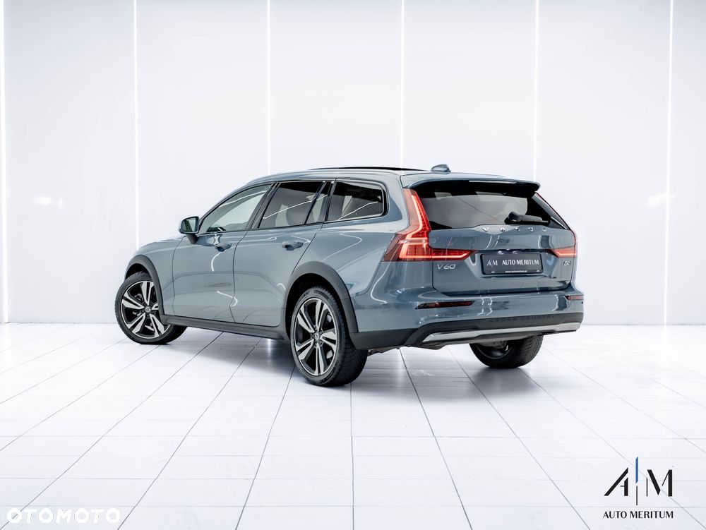 Volvo V60 Cross Country B4 D AWD Geartronic - 3