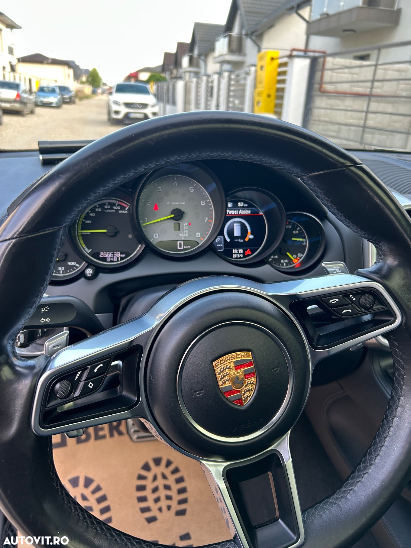 Porsche Cayenne S E-Hybrid Platinum Edition - 25
