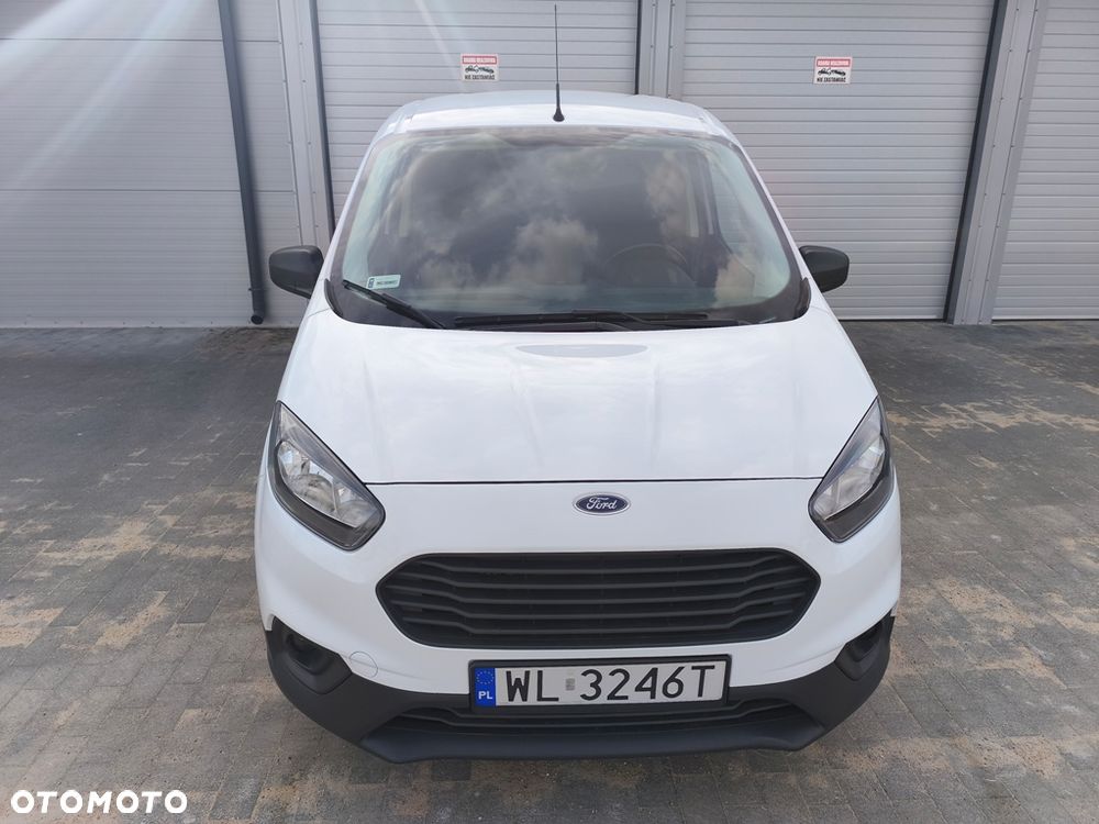 Ford Transit Courier - 3