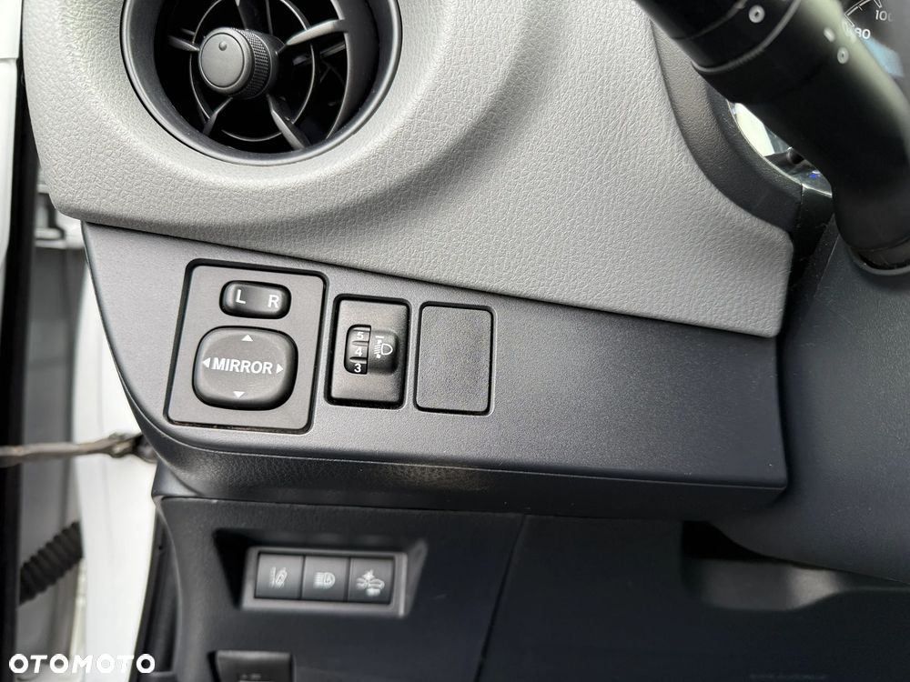 Toyota Yaris 1.0 Active - 10