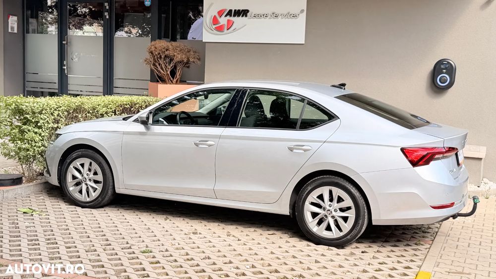 Skoda Octavia 2.0 TDI DSG Ambition - 6