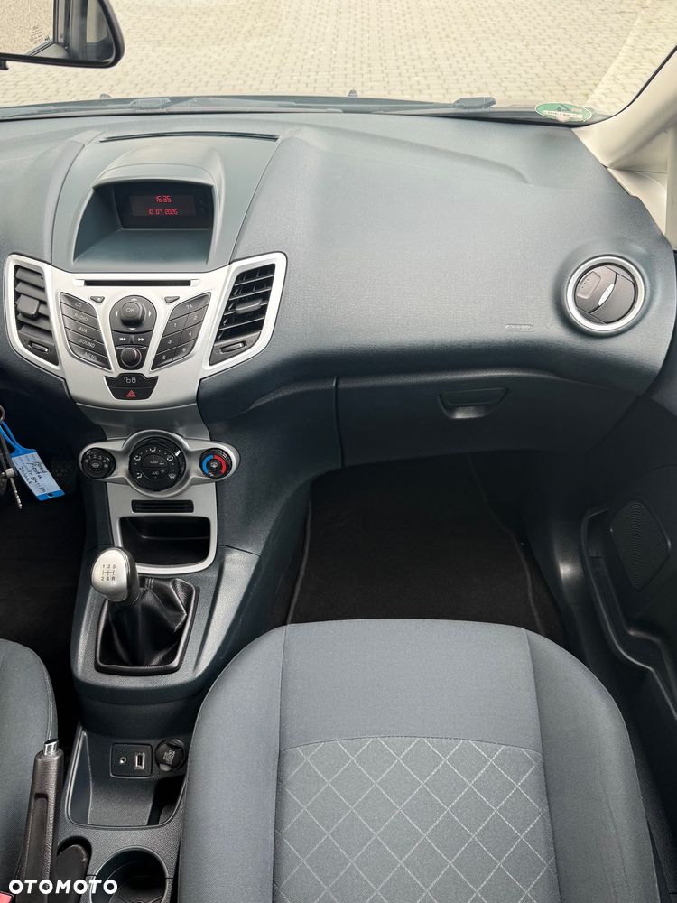 Ford Fiesta 1.25 Titanium - 13