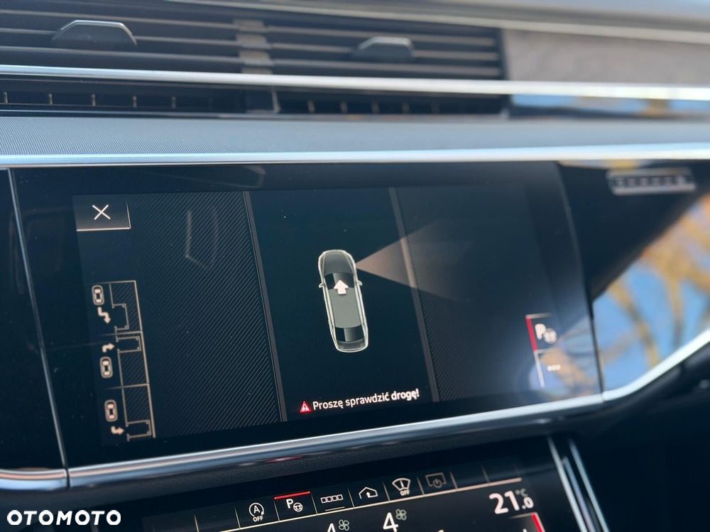 Audi A8 - 35