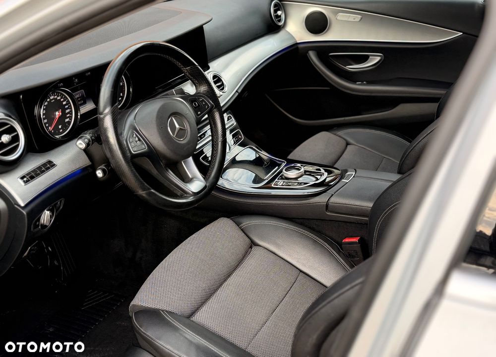 Mercedes-Benz Klasa E - 7