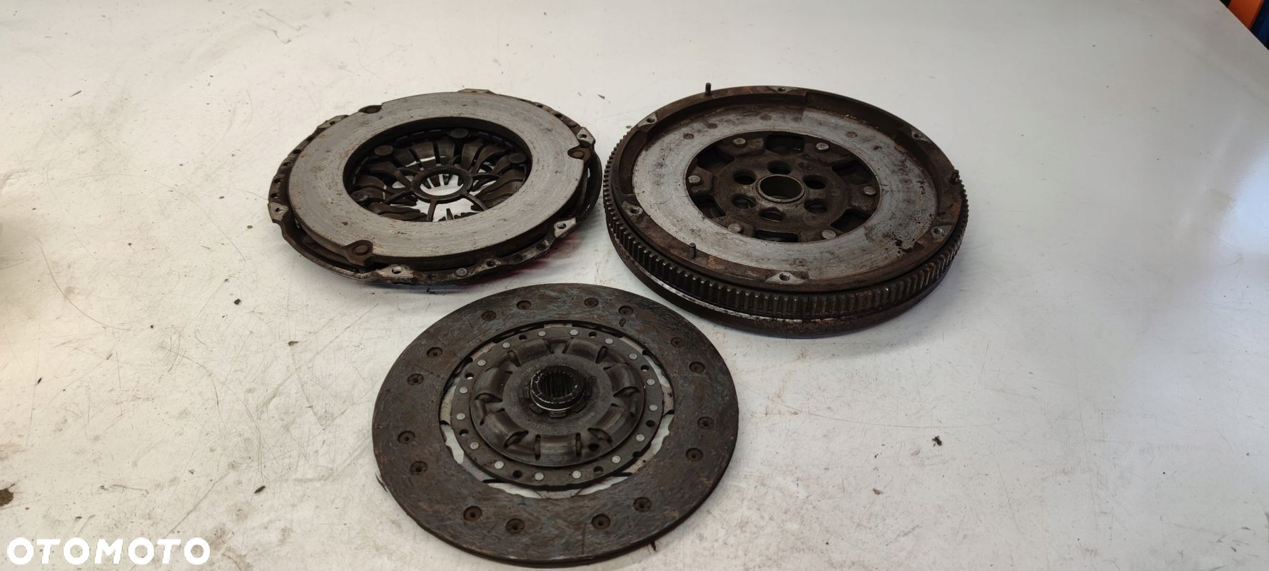 SPRZĘGŁO KOŁO DWUMAS AUDI SEAT VW 2.0 TFSI AXX - 2