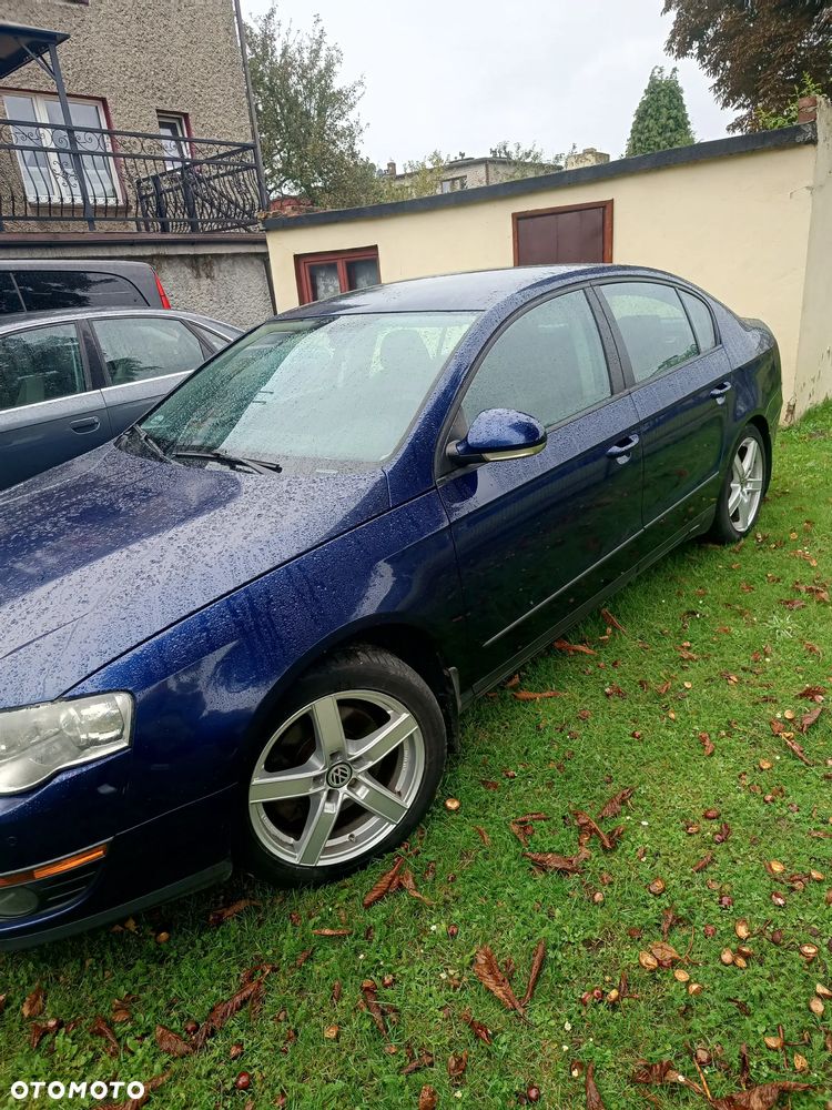 Volkswagen Passat 2.0 TDI Trendline - 14