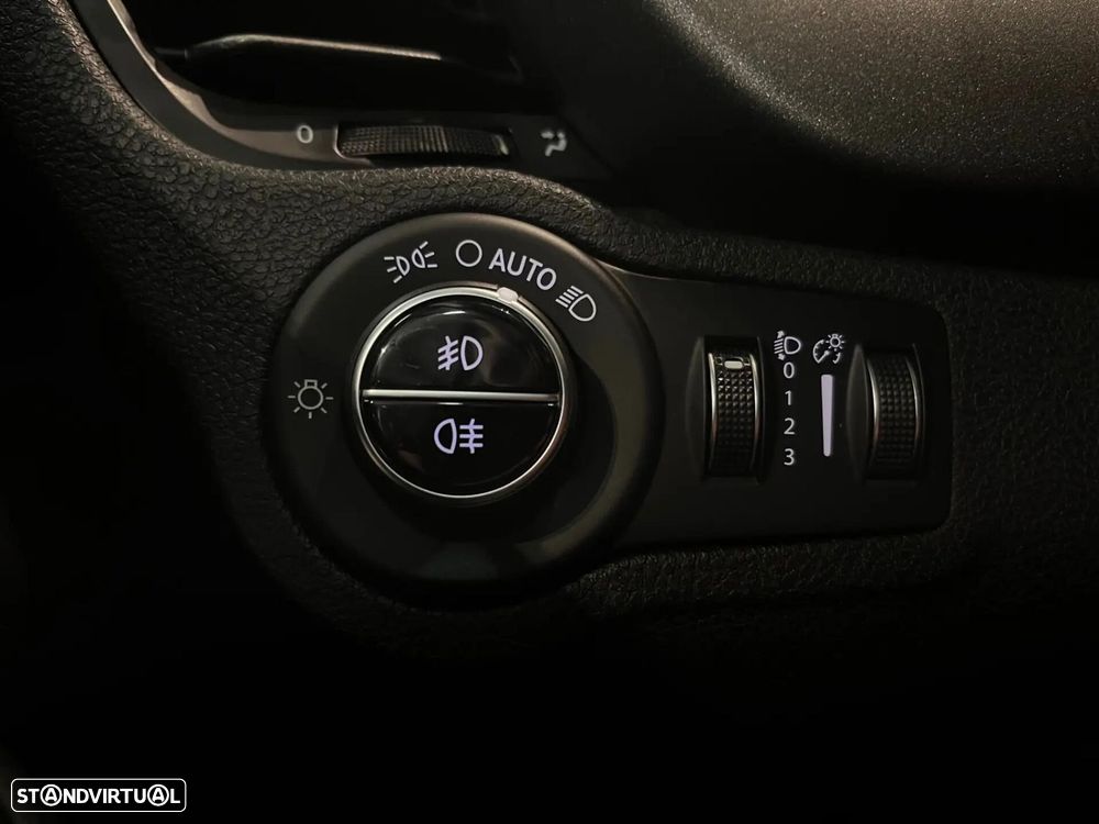 Fiat 500X 1.6 MJ City Cross J18 S&S - 33