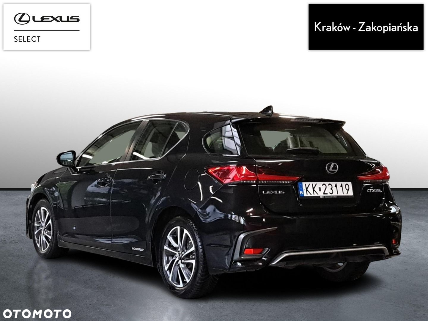 Lexus CT - 7