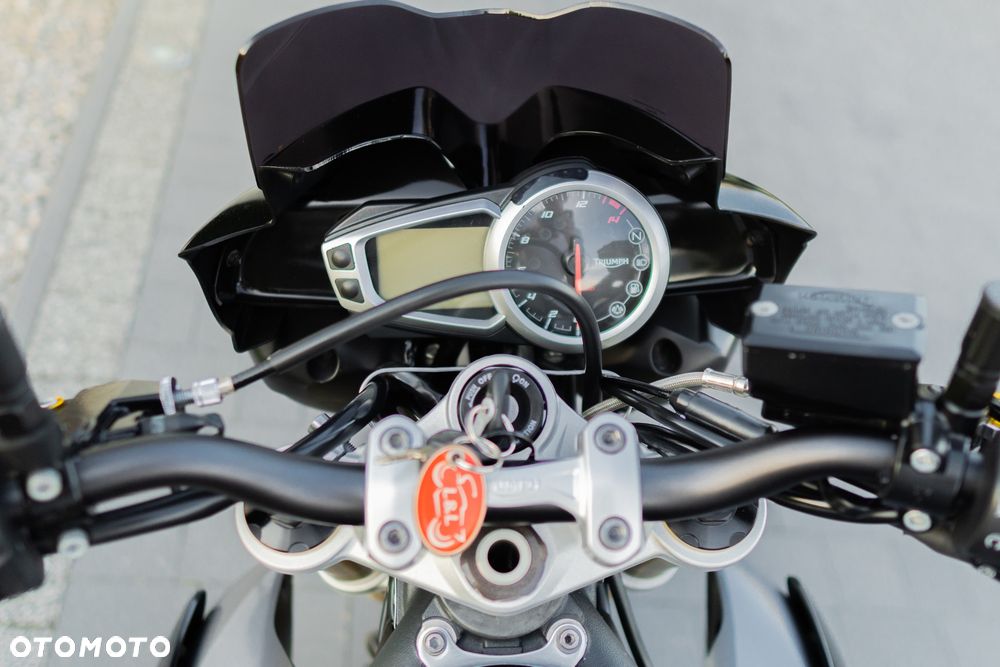 Triumph Street Triple - 21