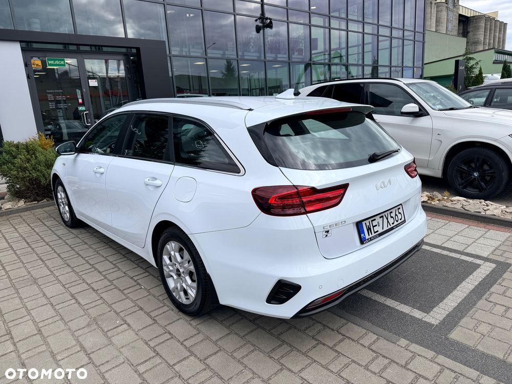 Kia Ceed 1.5 T-GDI M - 8