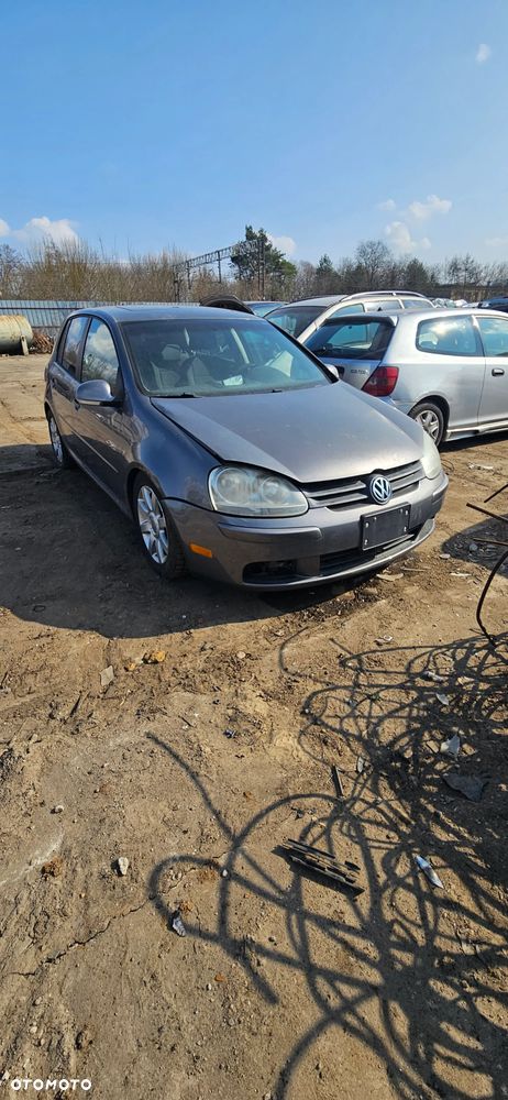 Volkswagen Golf V Rabbit 2.5B 2007r - 3