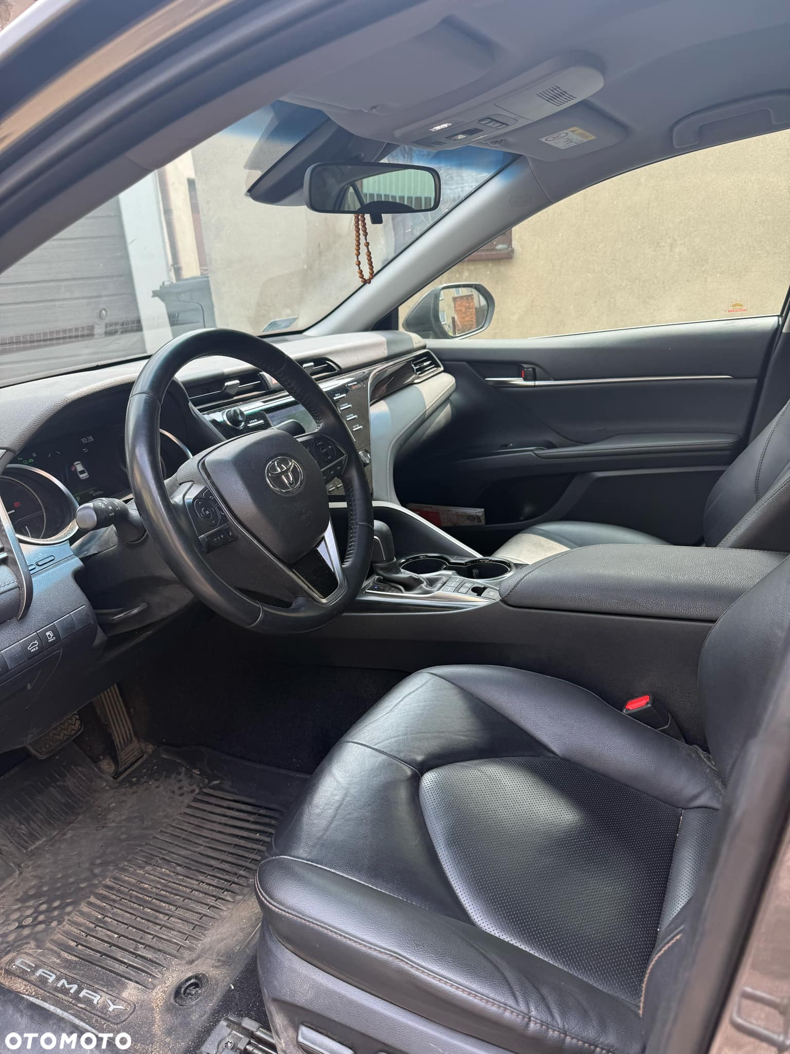 Toyota Camry 2.5 Hybrid Comfort CVT - 12