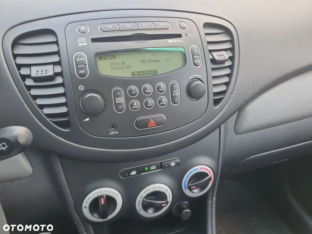 Hyundai i10 1.1 Base - 26