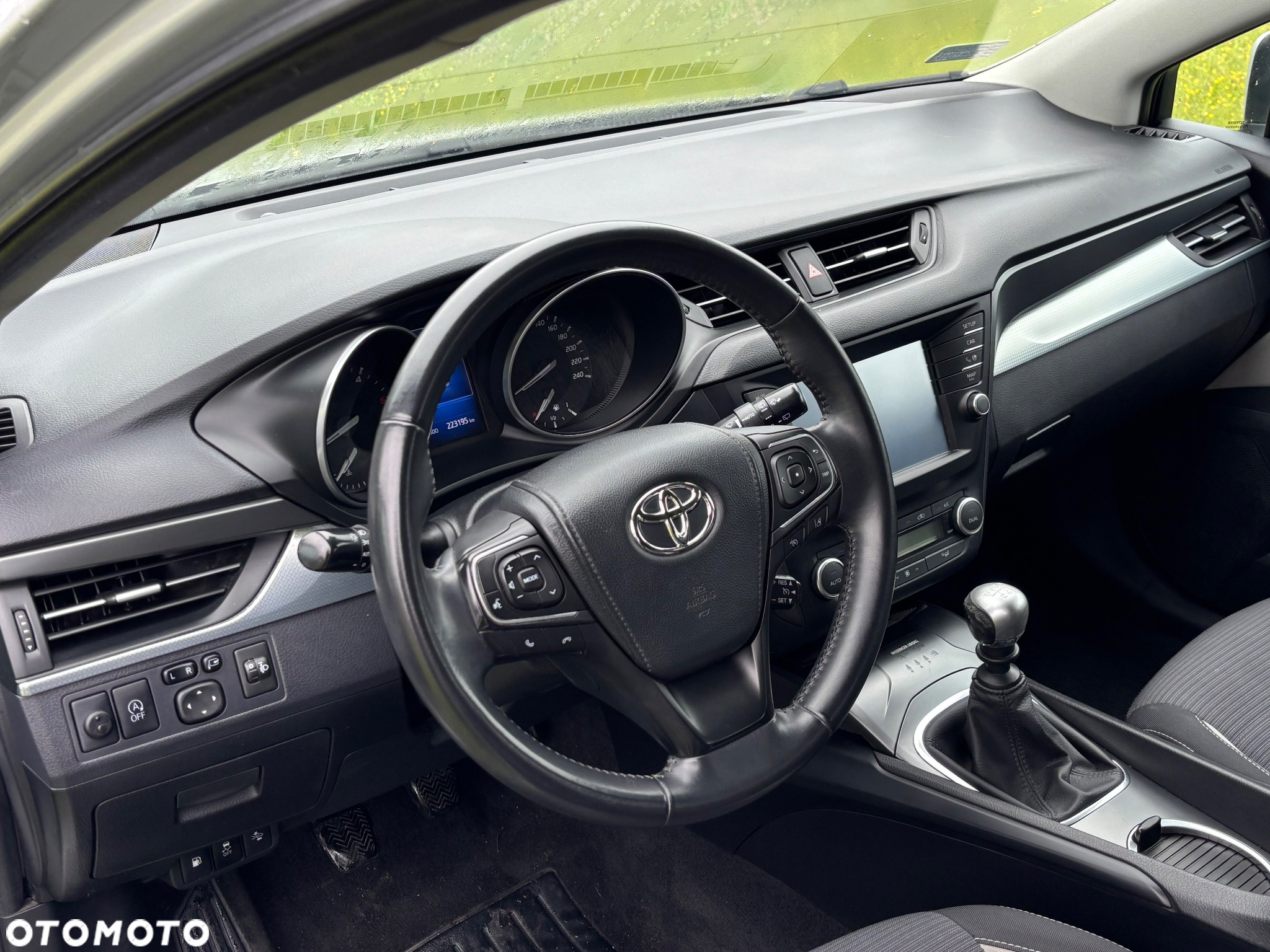 Toyota Avensis - 5